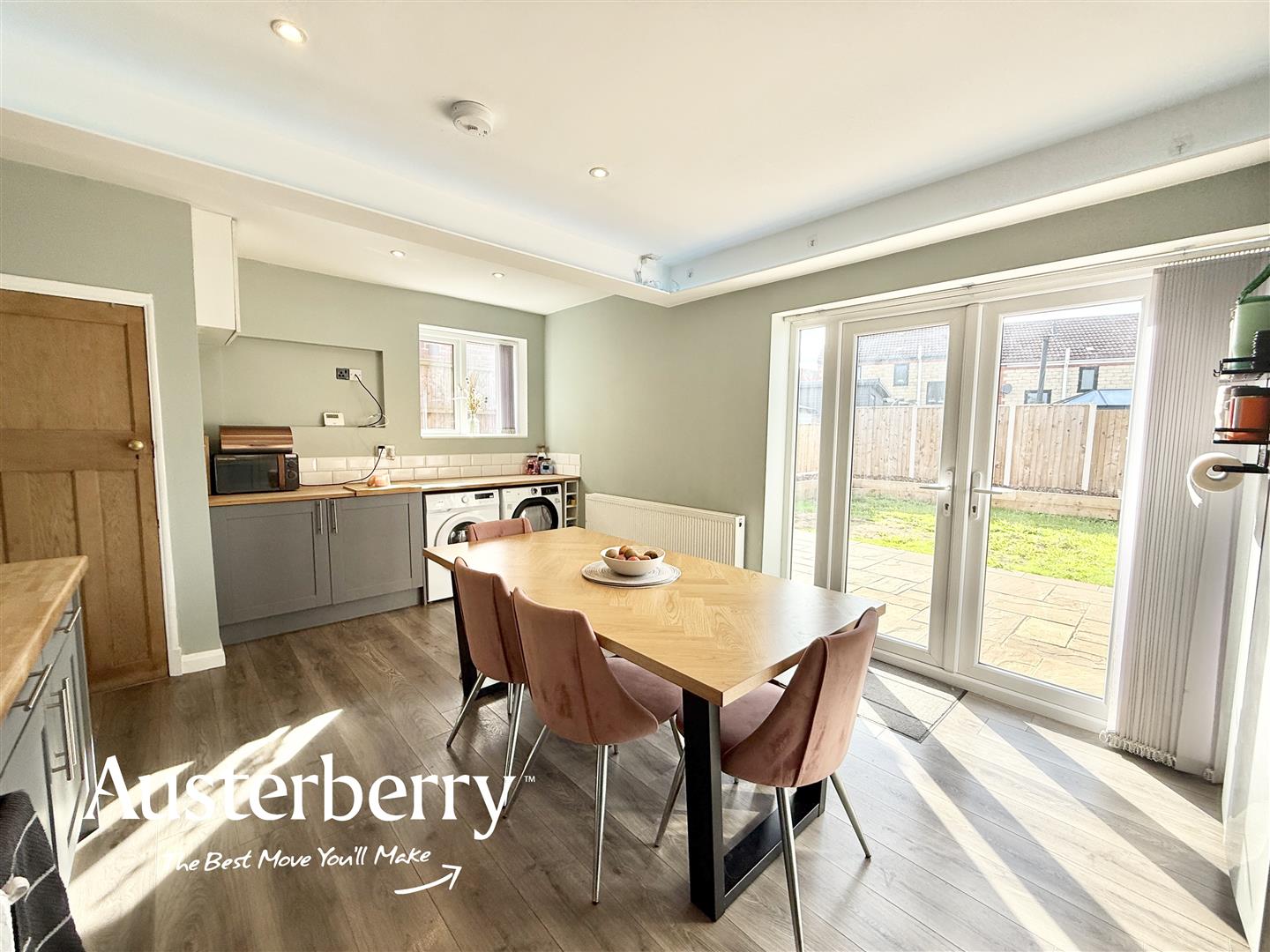 3 bed property in Grove Avenue, Stoke-On-Trent